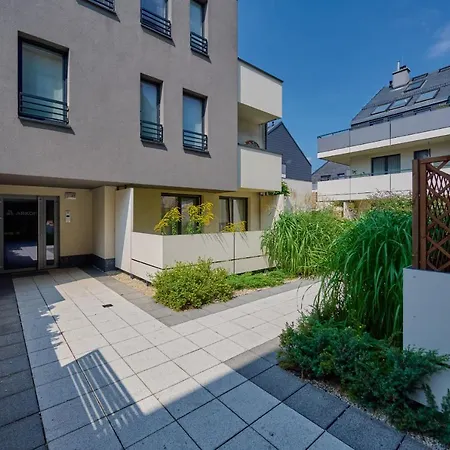 Elegant 1 Bedroom With Balcony In By Renters Appartement Wrocław